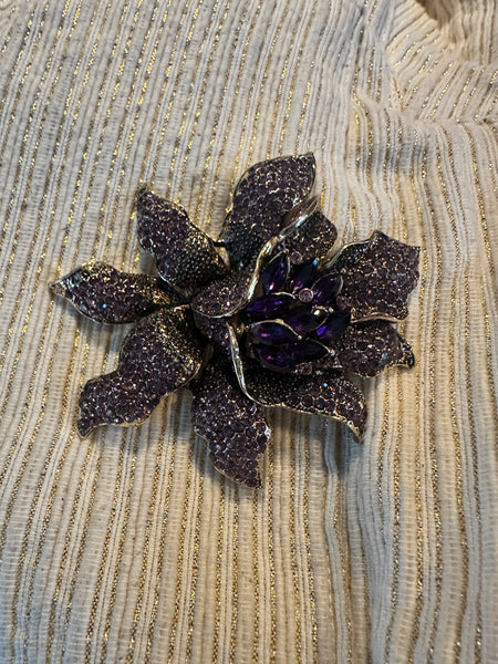 WHITE LOTUS 💜